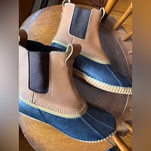 Lands End Pull On Duck Boots